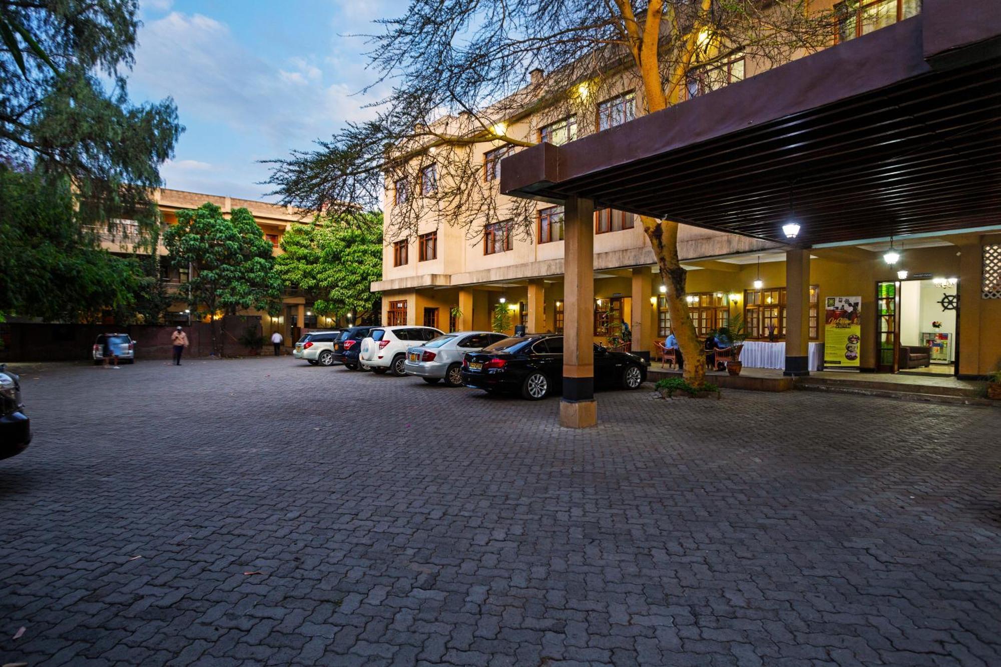 Chambai Hotel Naivasha Exterior photo